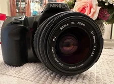 Minolta 303si with Sigma 35 - 80mm zoom