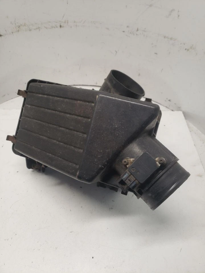 Air Cleaner 2.4L 4 Cylinder Fits 07-11 ELEMENT 1429063 - Image 2 of 4