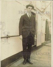 1915 Press Photo Kenneth Triest, young Princeton student safe at home in NY