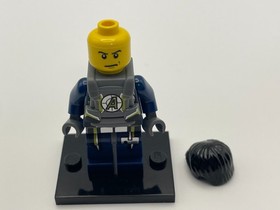 LEGO Agents 8969 4-Wheeling Pursuit, Agent Chase & Dr. D. Zaster + Helicopter