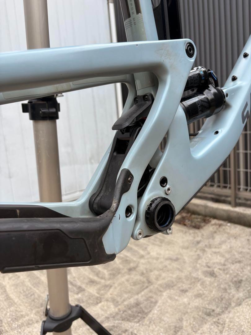 Santa Cruz BRONSONフレーム&Fサスセット Santa Cruz BRONSONフレーム&Fサスセット Santa Cruz BRONSONフレーム