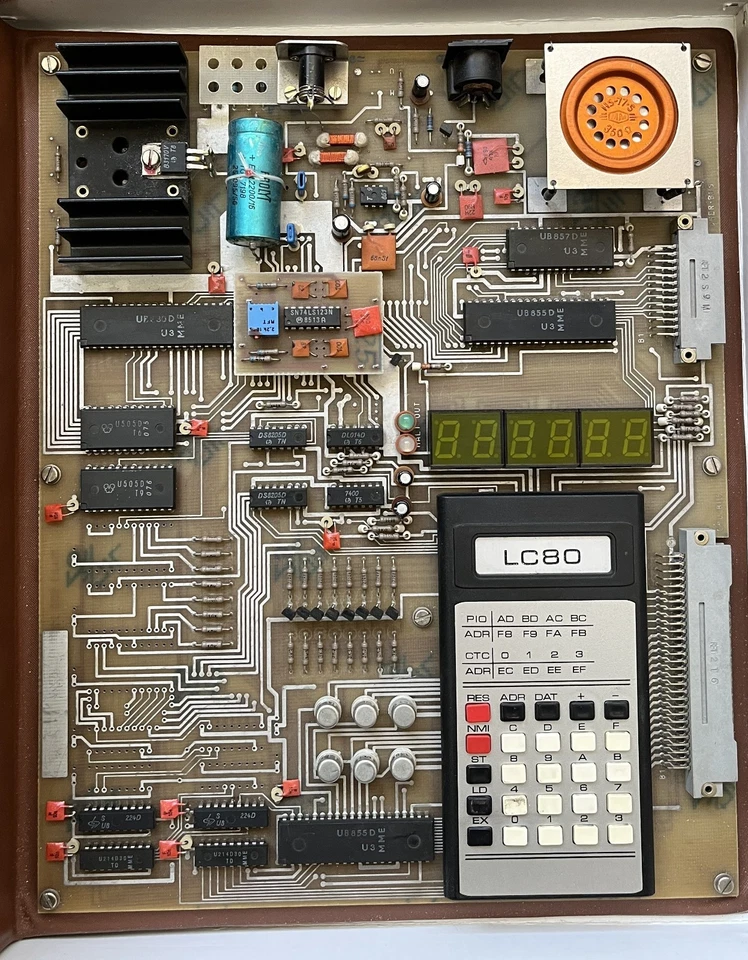 DDR Lerncomputer LC80 aus den 80er Jahren, geht noch an! - Bild 3 von 4