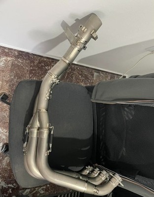E-B10E9- Akrapovic Titanium Headers BMW S1000XR / M1000XR 2020-2026