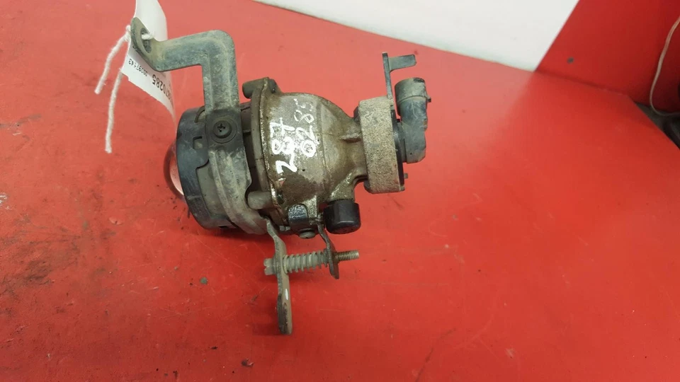 KIA RIO 2014 5 puertas hatchback N/S faro antiniebla delantero 922011W210 Foto 2 de 4