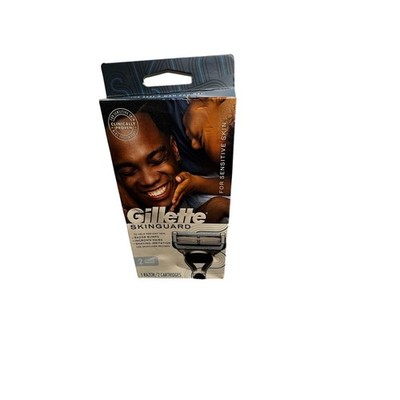 NWT Gillette Skinguard For Sensitive Skin 1 Razor & 2 Cartridges