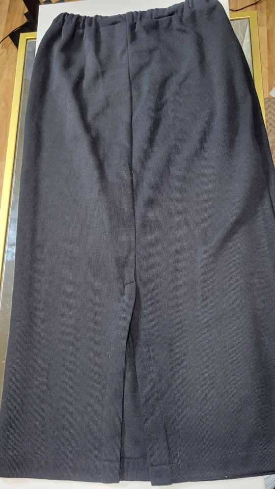 Comfy USA Set Of 3 Womens M Black Midi Skirt Top Crew Neck Cardigan (Legendlook) - Image 4 of 4