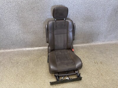 Sitz 2te Reihe hinten rechts def Lancia Voyager RT Platinum 15.1902.090