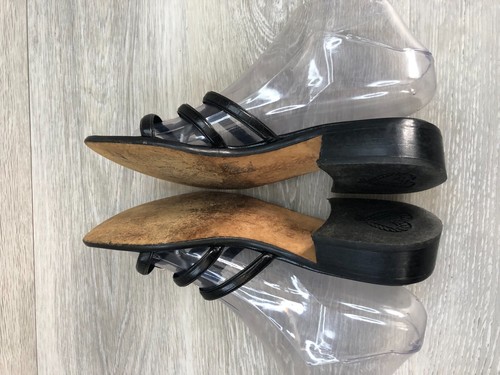 Brighton Damen Sandale 8 schwarz Leder geprägt silber Blumen Freizeitschuhe - Bild 4 von 6
