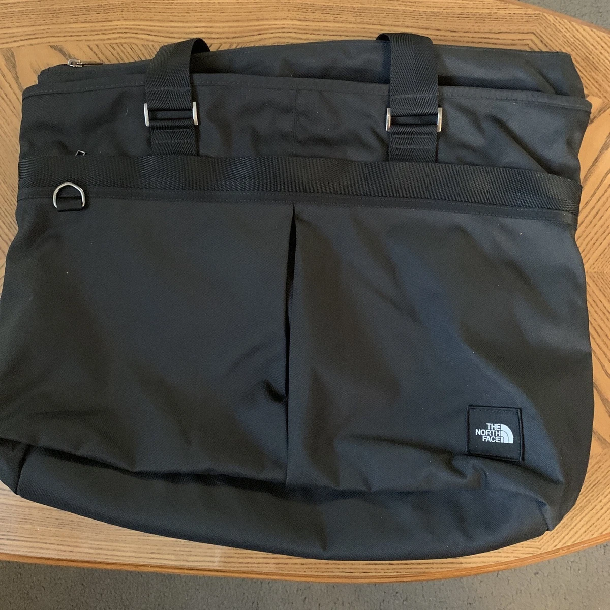 THE NORTH FACE Offsite Messenger Bag Fits 18 x15 Laptop Carry on. business bag