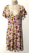 Romeo & Juliet Couture Women's Dress Sz M Geometric Flower Polyester Blend EUC