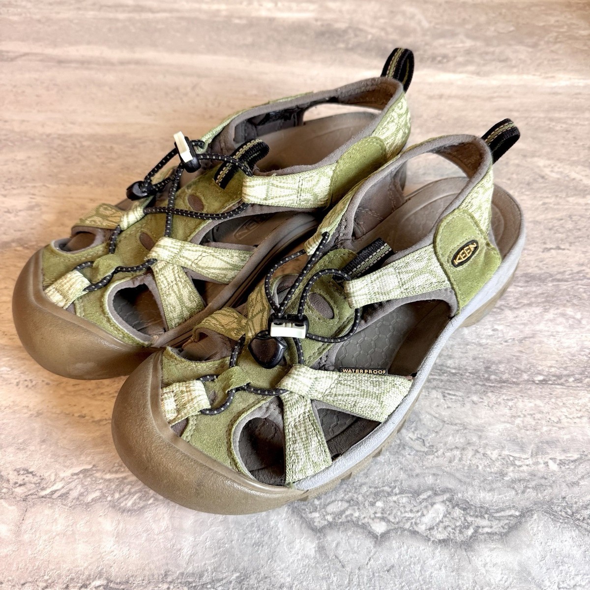 RARE KEEN Venice H2 Green Women US Waterproof Hiking Water Sport