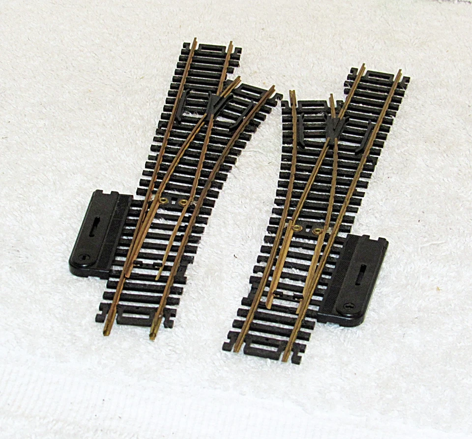 Tyco 16 HO Curved & 4 Straight W/Switch Track & Unloading Car & Track - Image 4 of 4