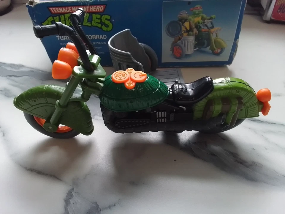 Vintage Original Teenage Mutant Ninja Turtles Turtlecycle With Box - Image 4 of 4