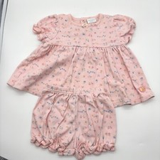 Vintage Carter  s Baby Girl 6-9 Month 2 Piece Set, Shirt and Shorts, Pink Floral