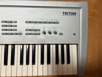 プチーノ【ジャンク】KORG TRITON 61鍵 Korg Triton 61 key Synthesizer Music Workstation keyboard