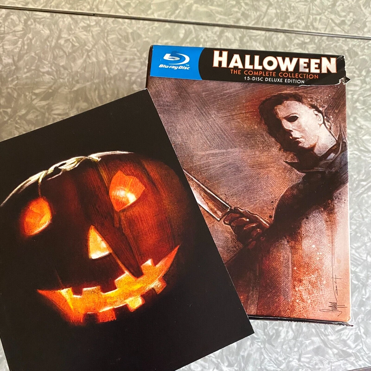 Halloween Complete Collection 15-Disc Deluxe Blu-ray w/ Booklet Excellent  Discs!