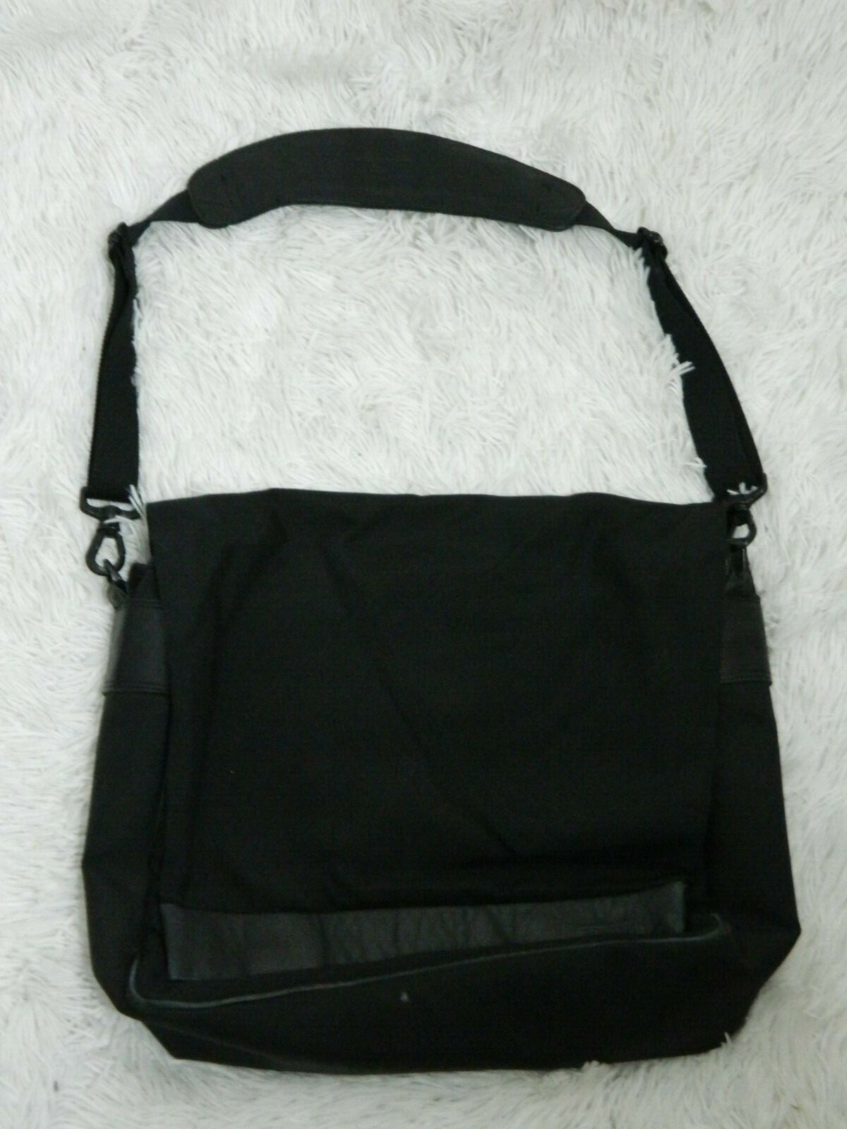 Tumi Computer Messenger Bag Black Leather Trimmed Mag… Gem