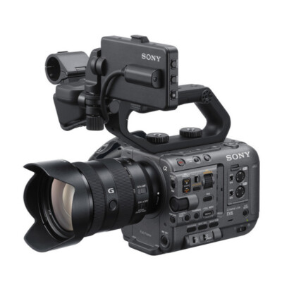 Sony FX6 Cinema Line Full Frame Camera and FE 24 105mm f/4 G Lens Kit