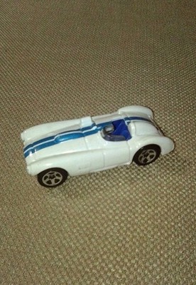 Hot Wheels Cunningham C4R White 5Sp 2001_31/36 #51 Loose