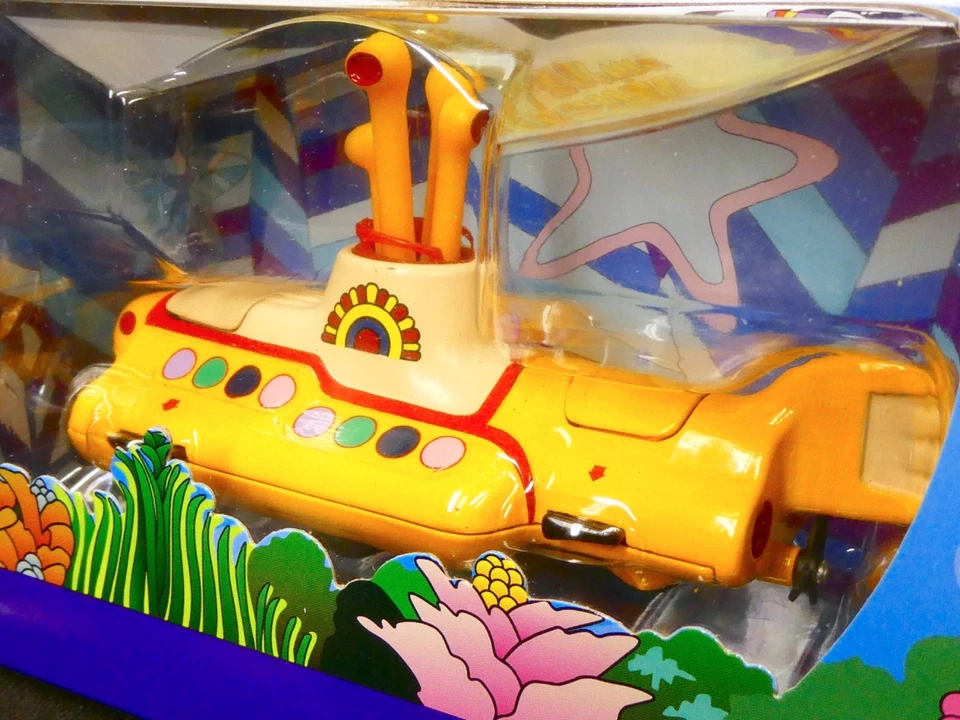 🔥CORGI 50th Anniversary of The Beatles Yellow Submarine - The Yellow Submarine - Image 3 of 4
