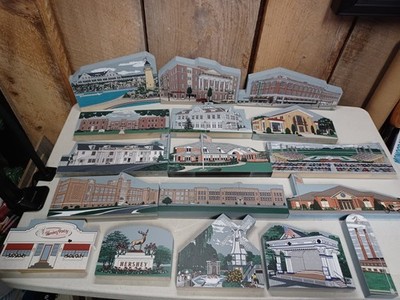 Hometowne Collectibles Hershey Pennsylvania Wooden Collectibles Lot Of 17