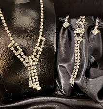 Vintage Sparkling White Rhinestone Necklace  Earrings Set