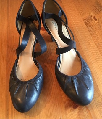 GEOX Navy Blue Leather Pumps