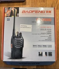 Baofeng BF-888S UHF 400-470 MHz Walkie-Talkie Radios Desk Charger, Earpiece