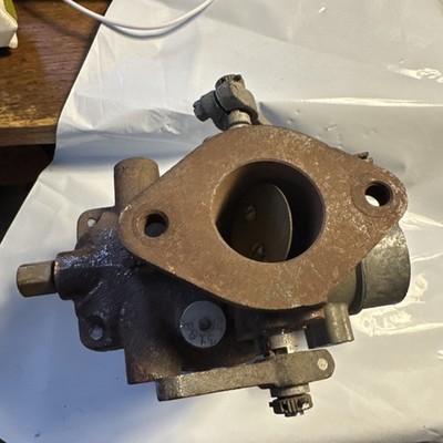 Vintage Rare Zenith Bendix Carburetor 0E3188  Holes Are 2-15/16 Read Description