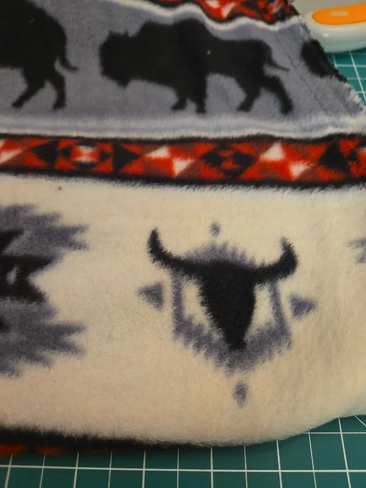 Aztec Buffalo Longhorn Native American Fleece 1.5 Yard X 60" PRECUT  Fabric DIY  - Image 3 of 4