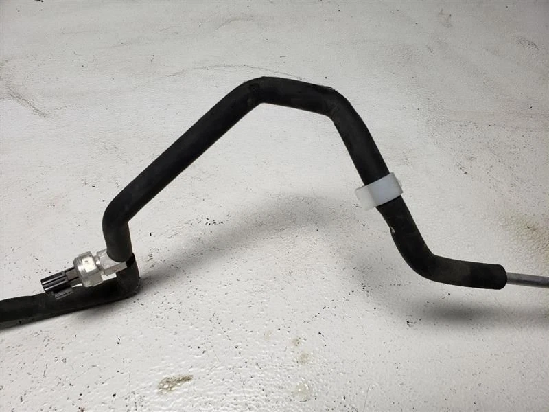 Mazda CX-3 2016-2021 línea de manguera de presión de CA OEM D10W-61-46XA Foto 3 de 4