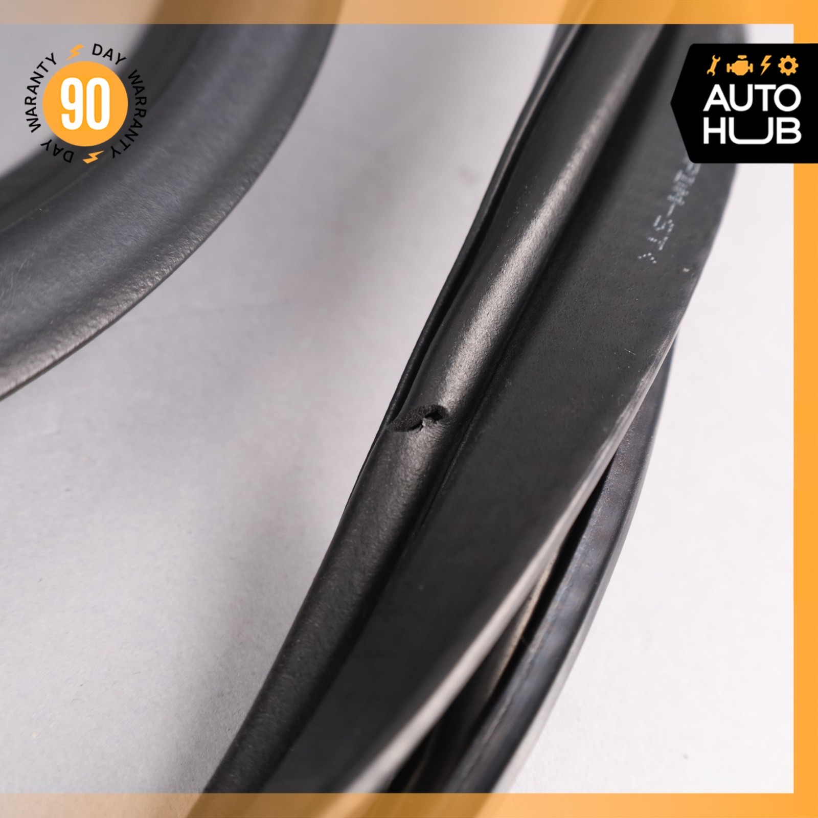 Aston Martin V8 Vantage Coupe Rear Trunk Boot Tailgate Lid Rubber Seal OEM 26k