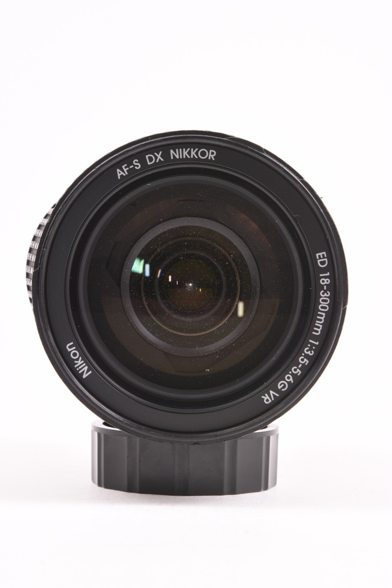 Nikon AF-S DX Nikkor 18-300mm f/3.5-5.6G ED VR SWM IF AS Lens #Z