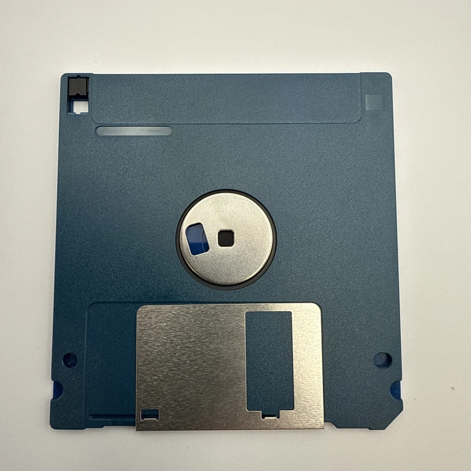 Vintage 1990 Mega Man IBM Tandy PC Capcom Hi-Tech Expressions Box 3.5” - Image 3 of 4