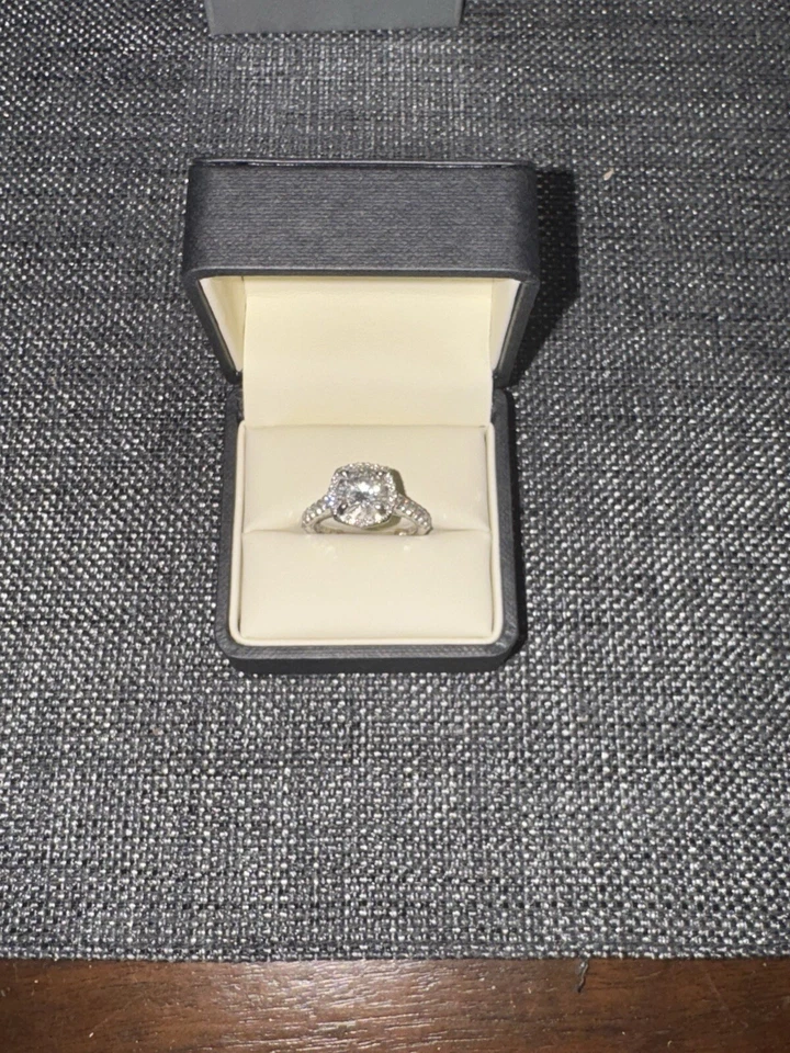 Anillo de compromiso Tacori platino diamantes Foto 3 de 4