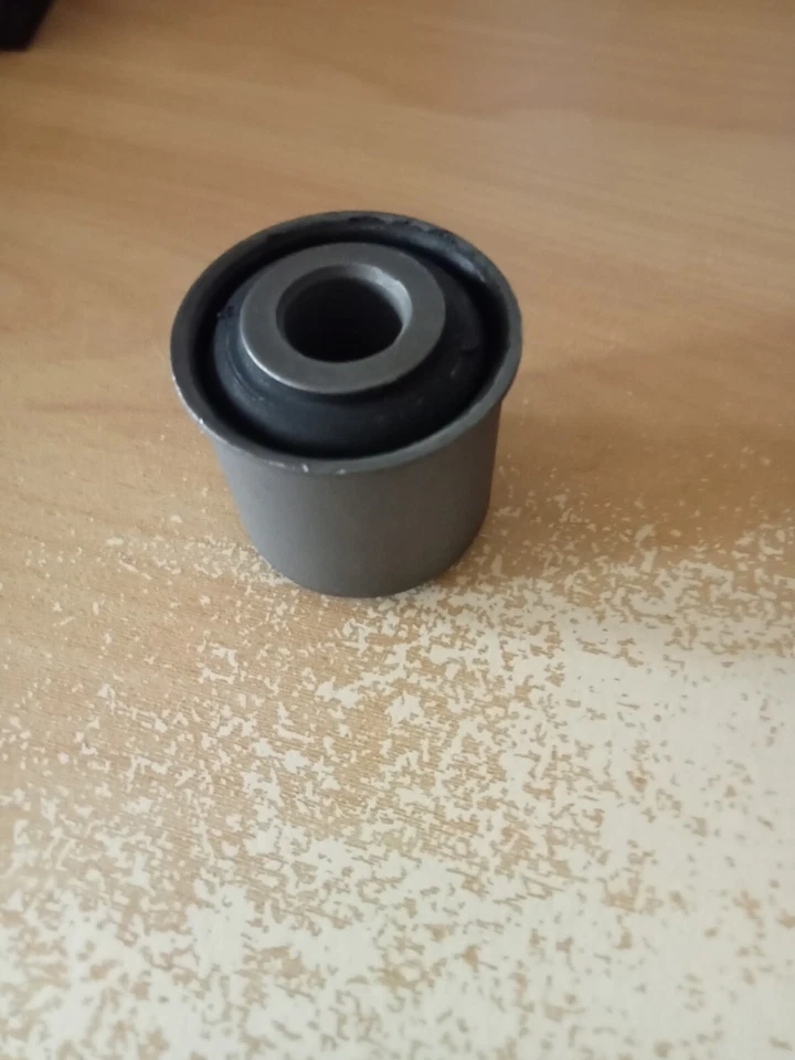 2 X Dodge Nitro/Jeep Liberty/Dodge Ram/Grand Cherokee Track Bar Bushes - Image 2 of 4