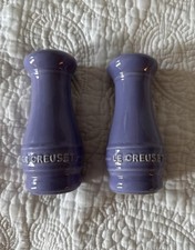 Le Creuset Salt & Pepper Shakers Set 2 Stonew...