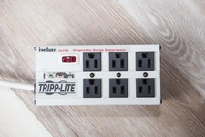 Tripp Lite Isobar 6 Outlet Diagnostic Surge Suppressor Power Strip Metal ISOBAR6
