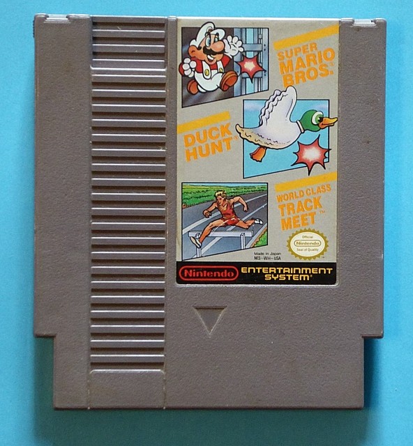 Super Mario Bros. / Duck Hunt / World Class Track Meet (Nintendo Entertainment System, 1988) for