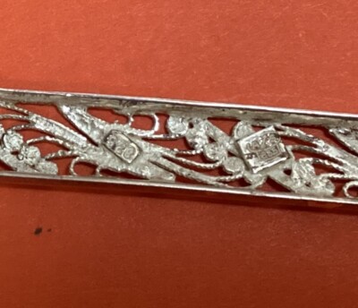 Broche Années 50 en argent 835 filigrane