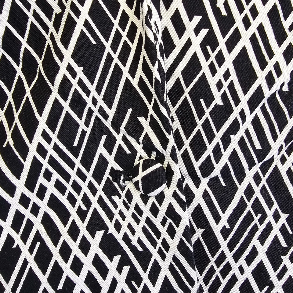 Blazer Covington Feminino Grande Preto Bege Escuro Academia Negócios Carreira Escritório - Imagem 2 de 4