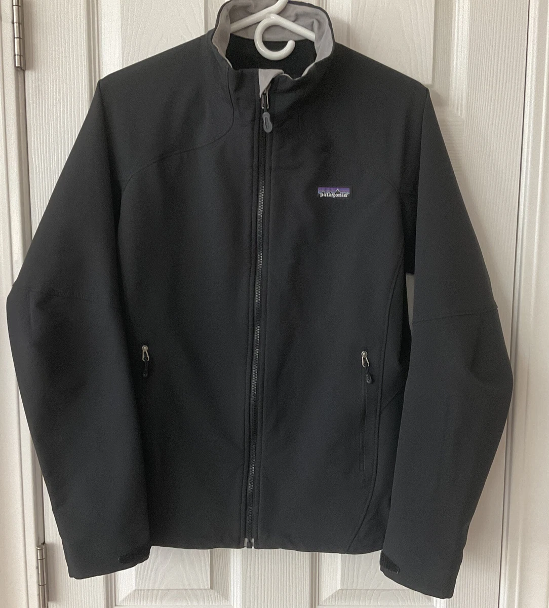 Patagonia women's top shell jacket