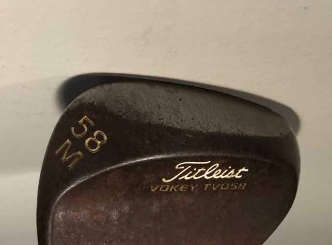 Titleist Vokey TVD58 SM4 M Grind - Wedge 58° Gaucher - Tige Acier Raide - 35.5 Pouces - Reconditionné
