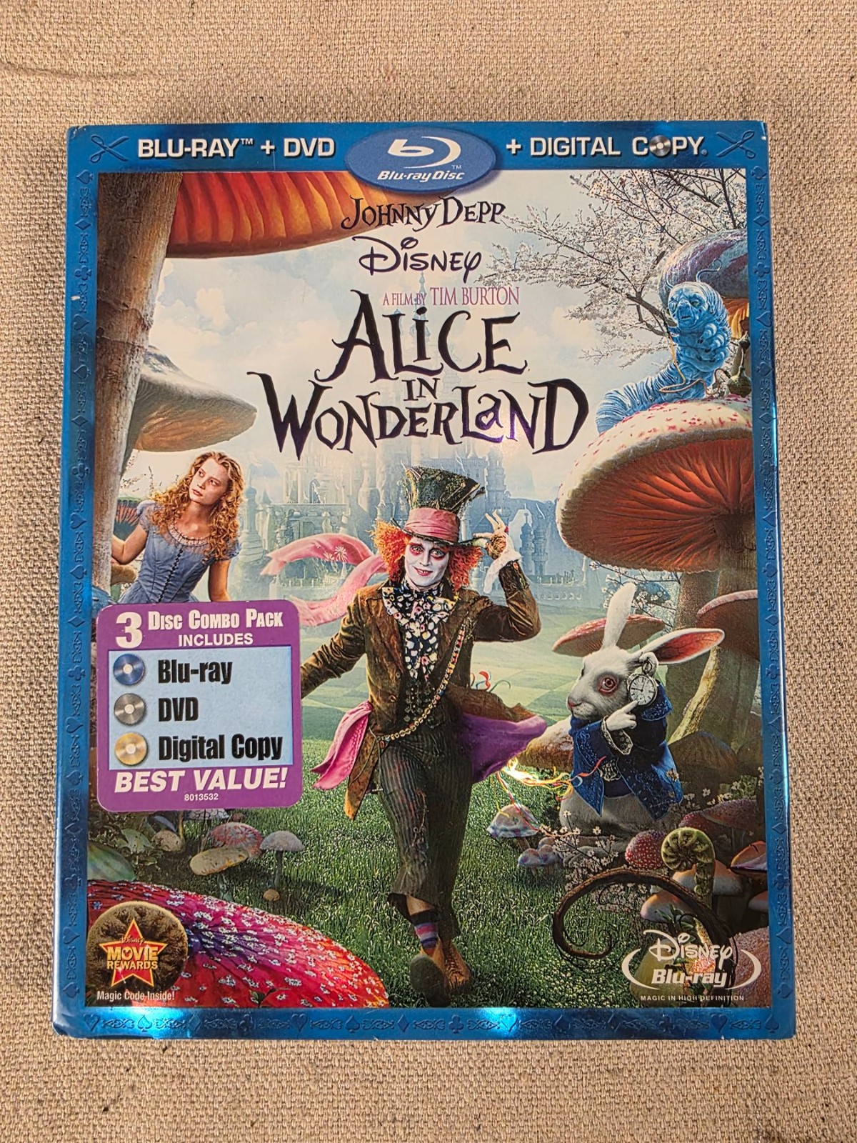Alice in Wonderland Blu-ray DVD Digital Copy 3-Disc Combo Pack Tim Burton