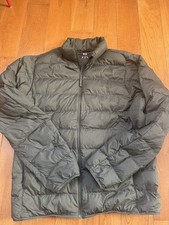 Uniqlo Jacket Ultra Light Down Puffer Jacket Men’s medium Packable Extra Warm