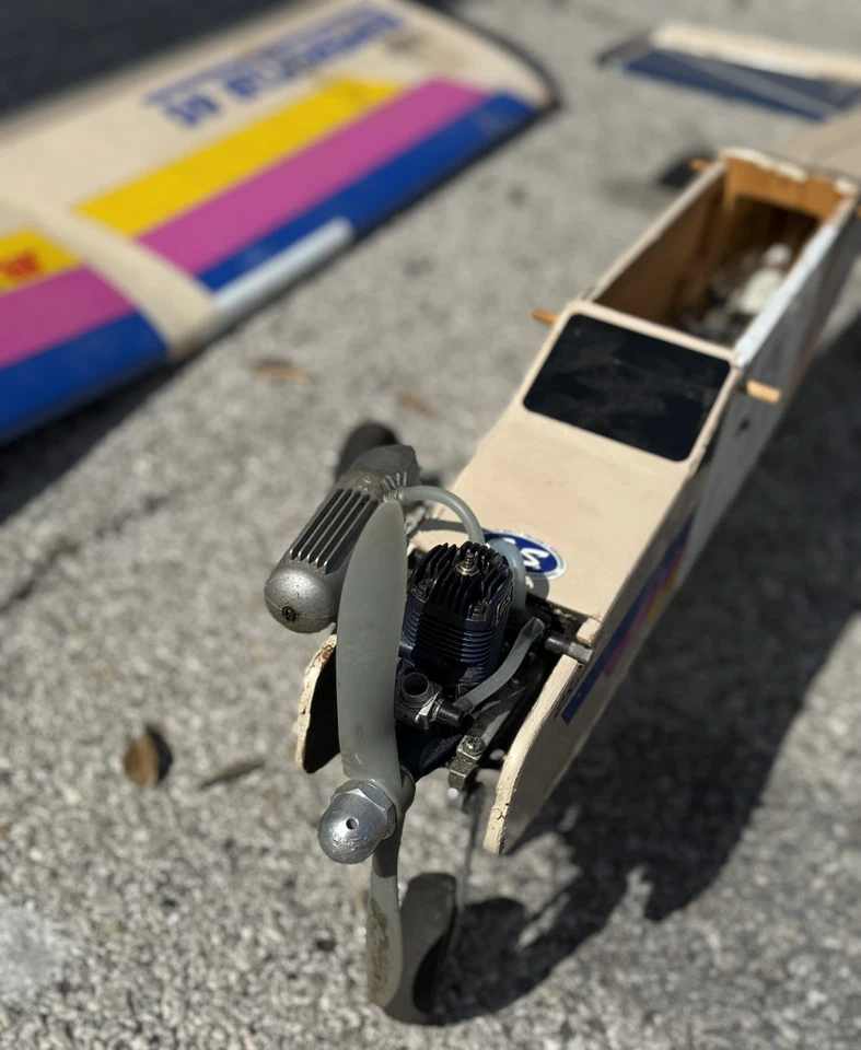 Винтажный радиоуправляемый учебно-тренировочный самолет HOBBICO SUPERSTAR 40 в сборе с двигателем OS LA 46 - Изображение 4 из 4