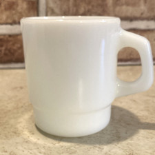 Vintage Anchor Hocking White Milk Glass Mug w/ D Handle, Made In USA
