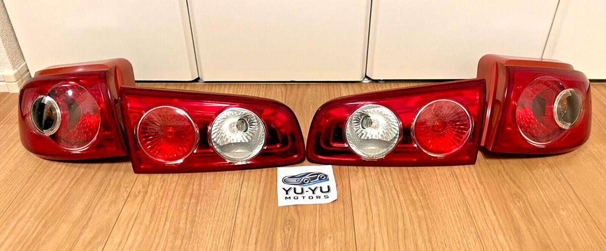 Mazda Genuine Mazda 2 Demio 2002-2007 DY3W DY5W Tail Light Lamp