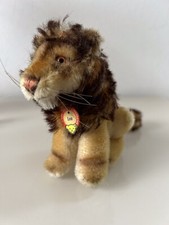 Steiff   Löwe Leo sitzend  mit Brustschild  ca 12 cm