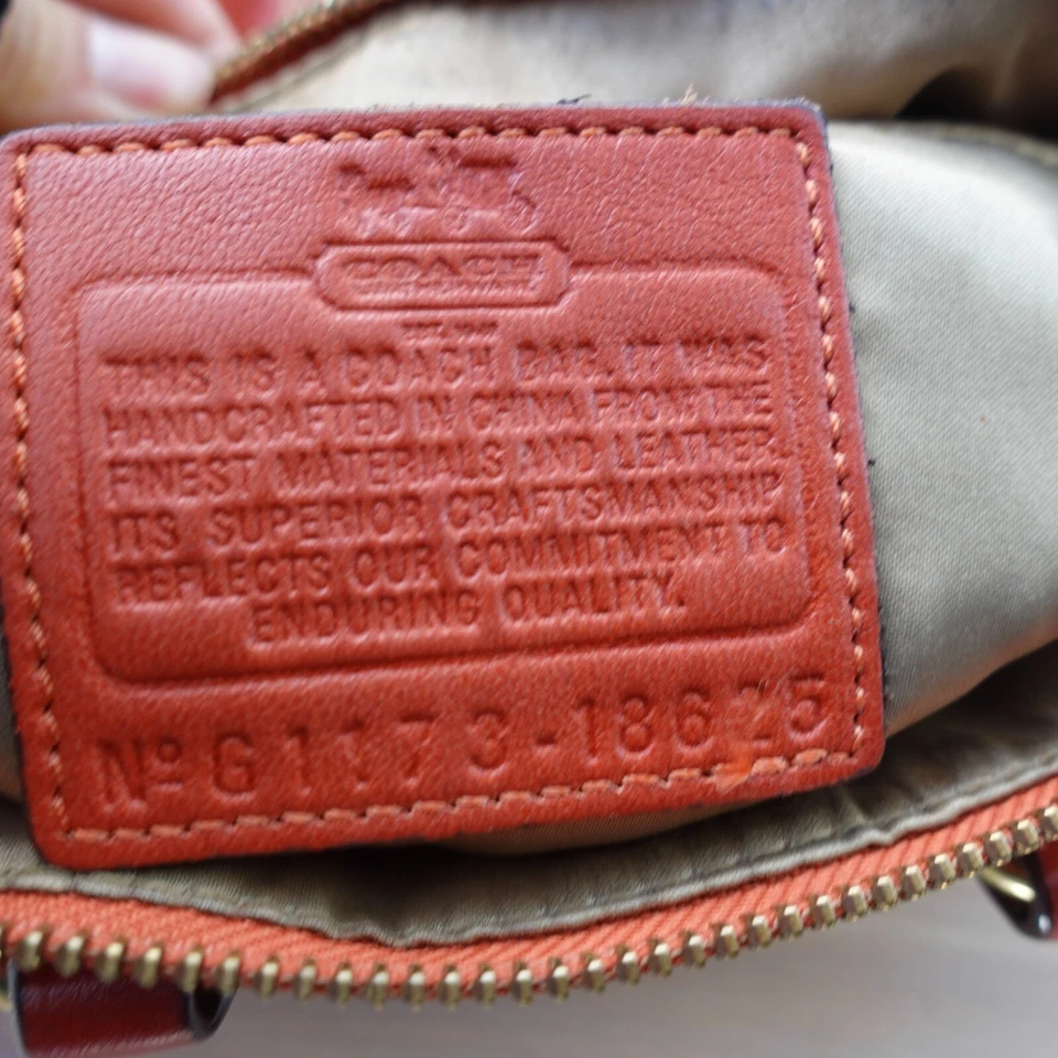 Bolso COACH Mujer Rojo Bolso Cartera Cuero Cartera Mediano Bolso de Mano DEFECTOS Foto 4 de 4